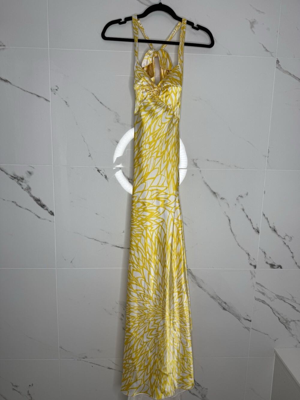 Morgan & Co Gown Dress Maxi Yellow Satin Prom Wedding Guest Open Back Sz 1/2